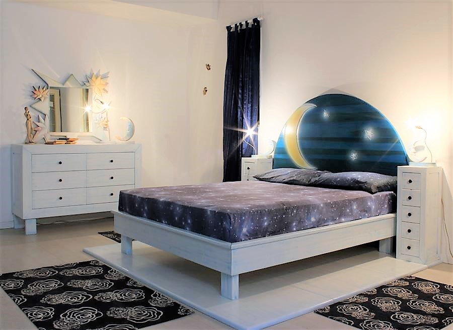 Container bed in lacquered solid wood with bedside table with bedside tables luna