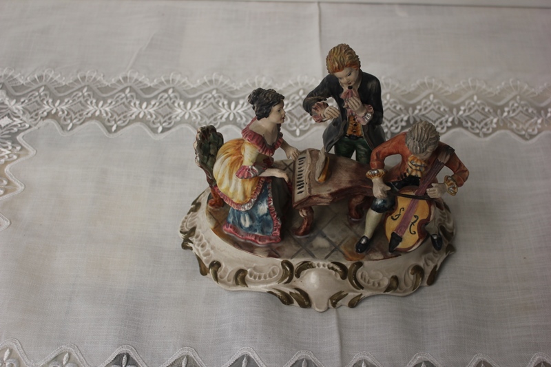 Ceramica capodimonte 27x17x21h