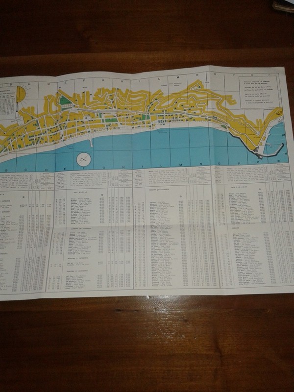 Depliant/opuscolo guida di ALASSIO. guida turistica 1964
