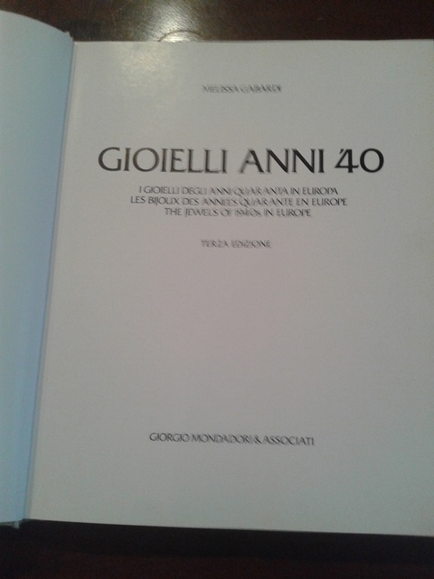 Gioielli anni 40 - Melissa Gabardi Giorgio Mondadori & Associati