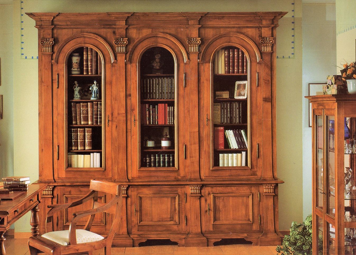 Libreria 3 porte toscana in noce nazionale massello