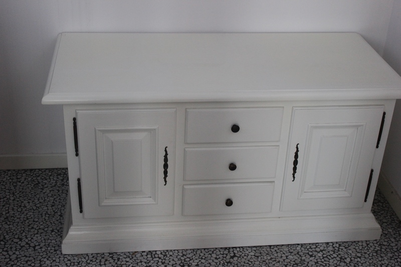 Mobile laccato bianco 63,5h 126l 56,5p