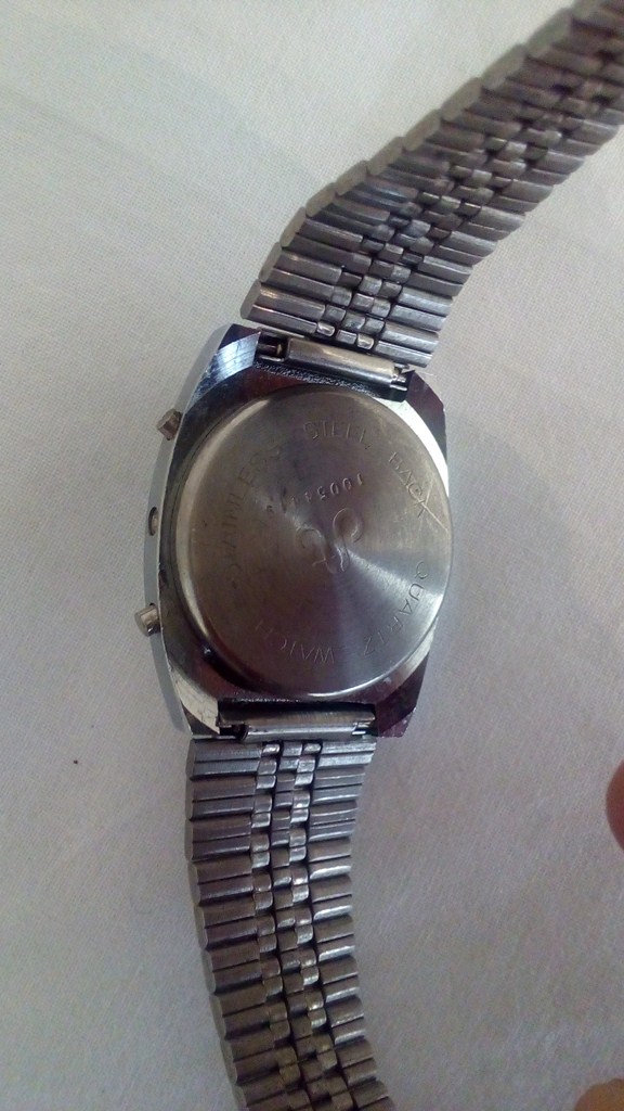 Orologio ravil vintage digitale